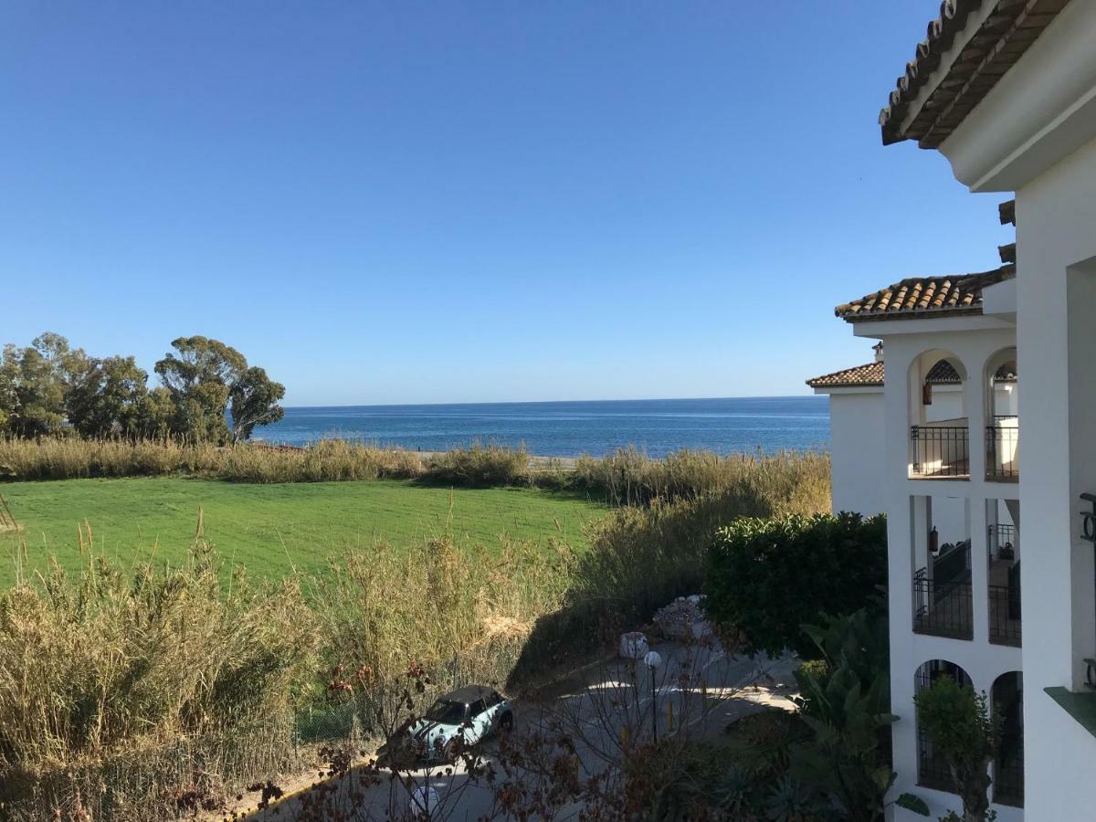 Marbella - Estepona Beach Frontline Apartment Exterior photo