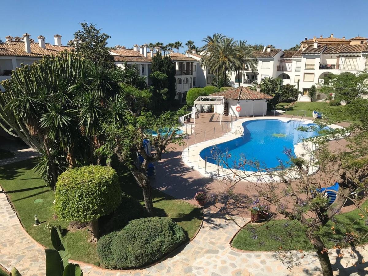 Marbella - Estepona Beach Frontline Apartment Exterior photo
